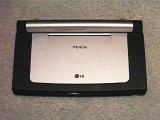 LG Phenom with the cover closed